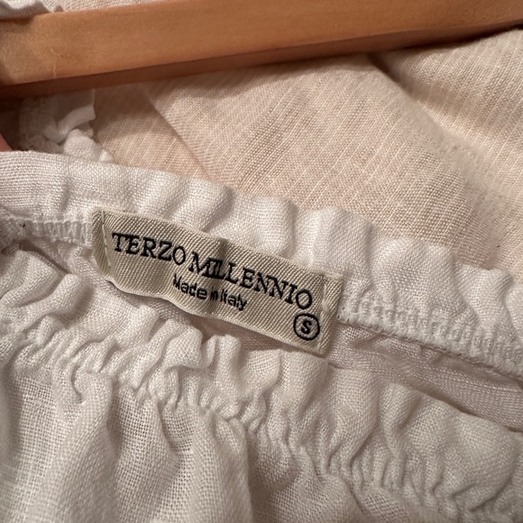 White Off-Shoulder Ruffle Top - Picture 3 of 4